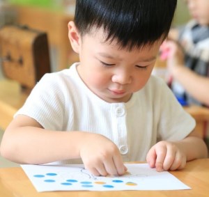 兒童注意力測(cè)試儀廠家談如何培養(yǎng)孩子注意力 兒童注意力測(cè)試儀廠家談如何培養(yǎng)孩子注意力